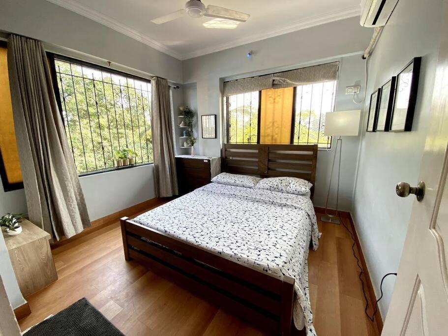 Apartemen Saba 301, Subko Coffee, Chapel Road, Bandra West By Connekt Homes *