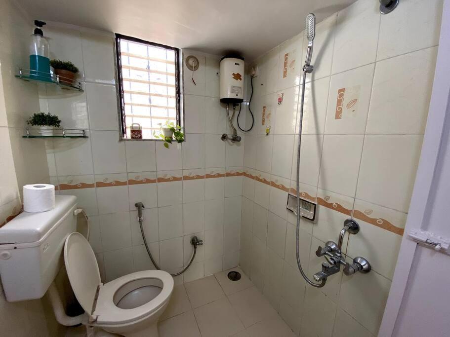 Apartemen Saba 301, Subko Coffee, Chapel Road, Bandra West By Connekt Homes